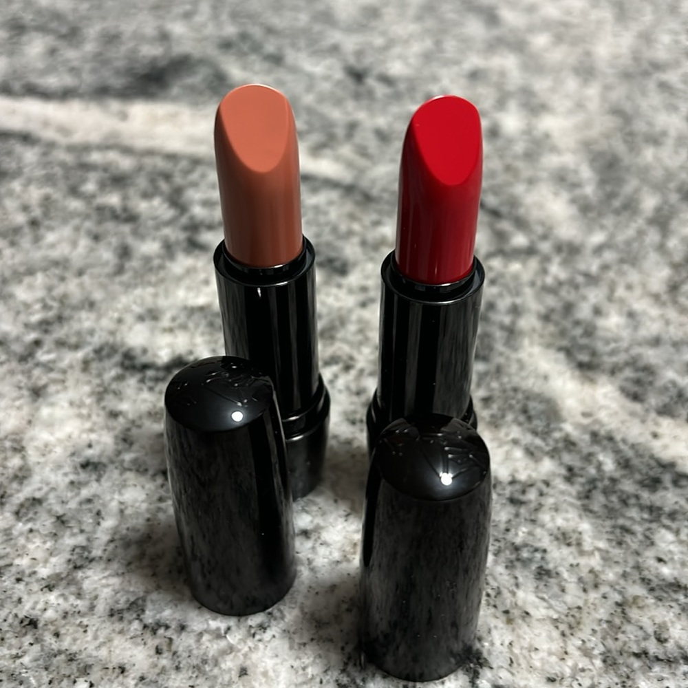 2-pc Lancome Design Lipstick  126 Natural Beauty ( Cream )/181 RED Stiletto  new
